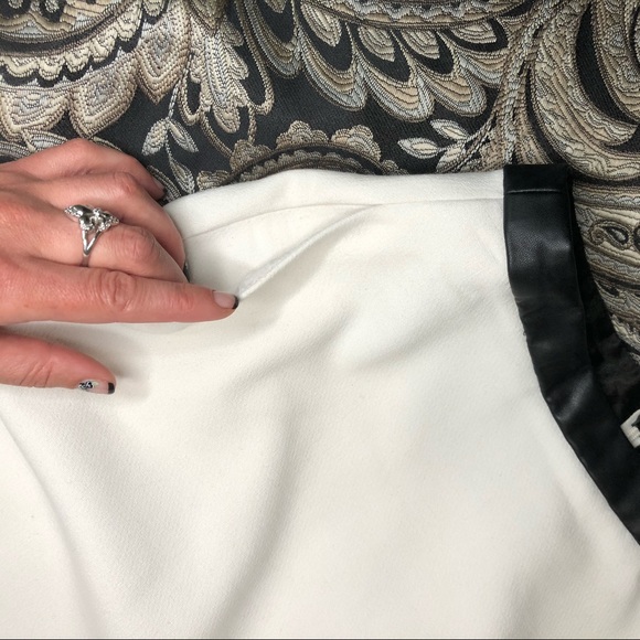 Banana Republic white/black skirt with pockets! - Picture 7 of 8